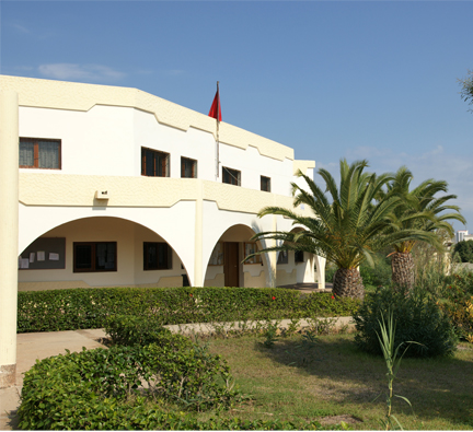 More comfortable lecture halls with evaporative cooling